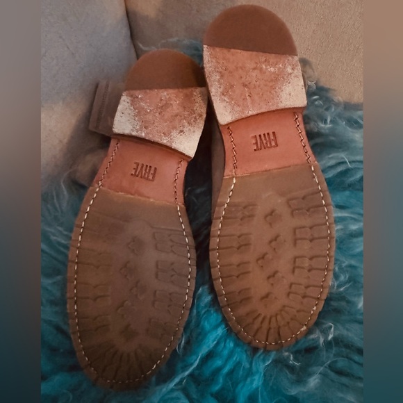 Frye Natalie engineer short grey - Picture 3 of 5